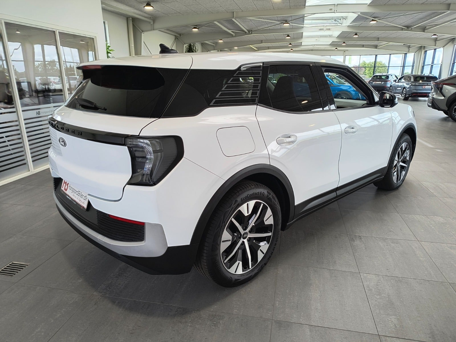 Hvid Ford Explorer fra 2025