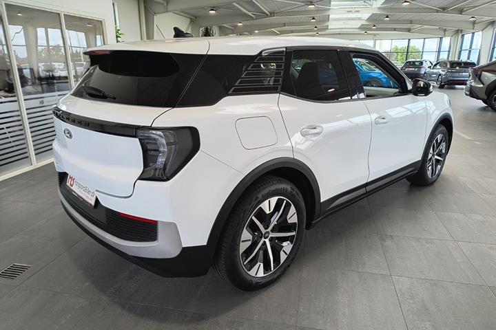 Hvid Ford Explorer fra 2025
