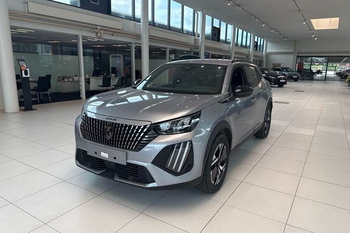 Grå Peugeot e-2008 fra 2025