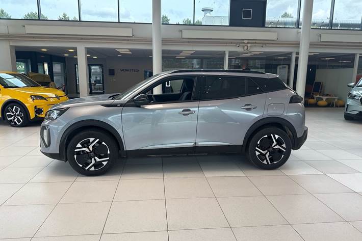 Grå Peugeot e-2008 fra 2025