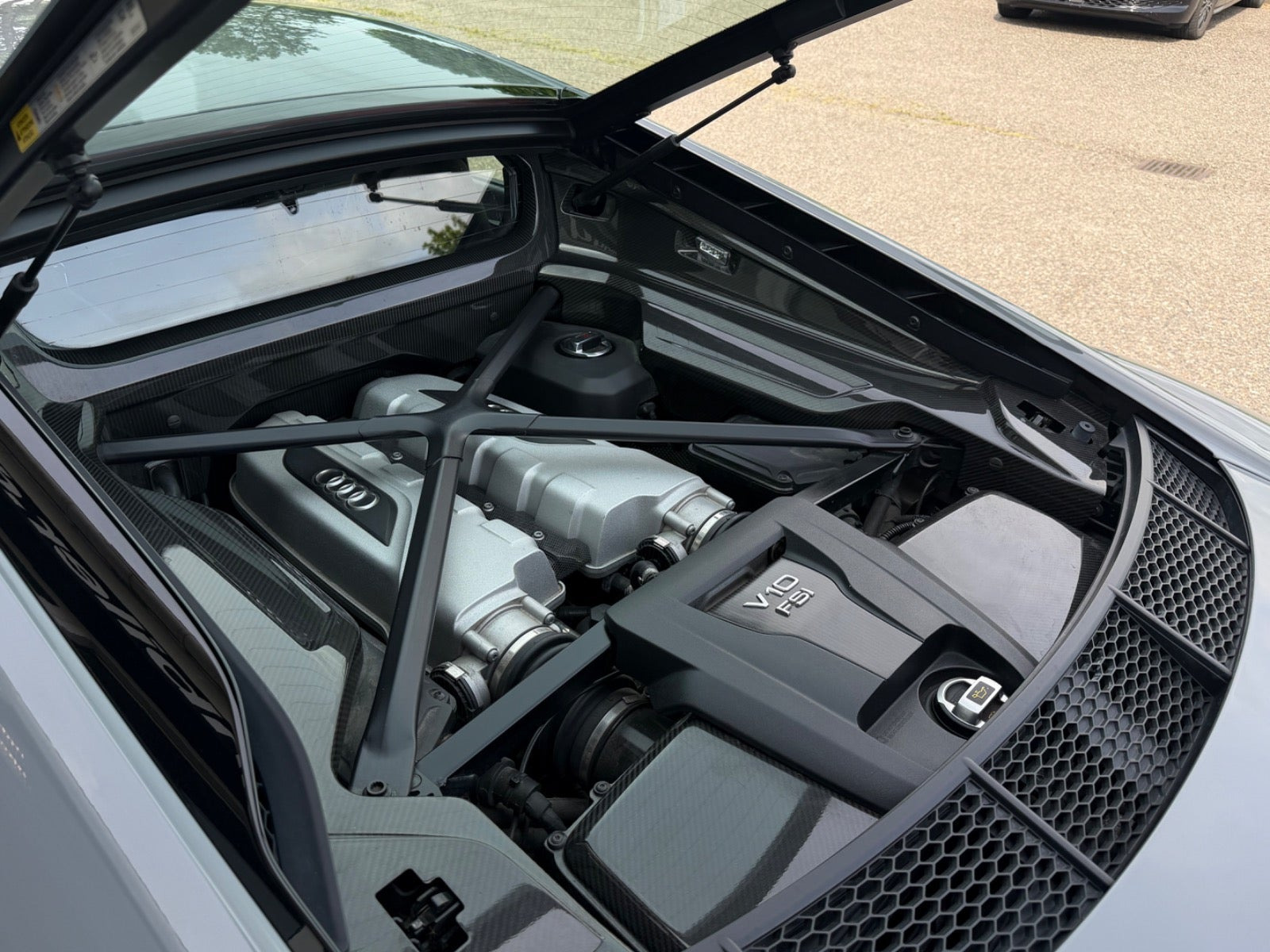 Grå Audi R8 fra 2017