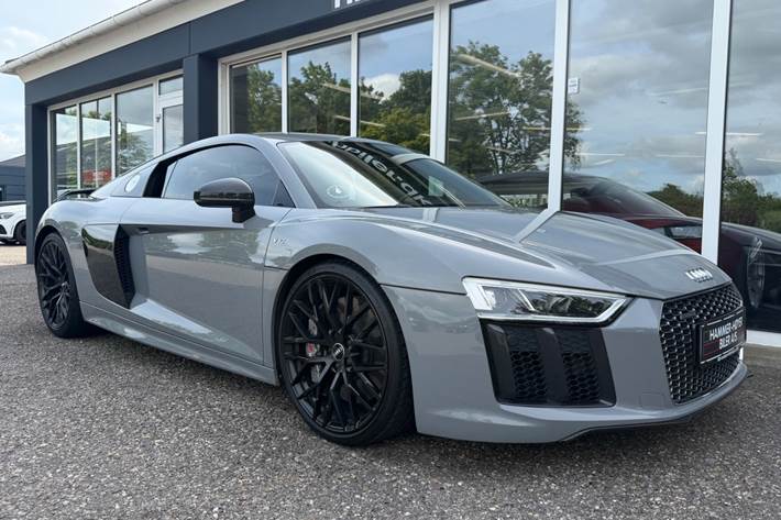 Grå Audi R8 fra 2017
