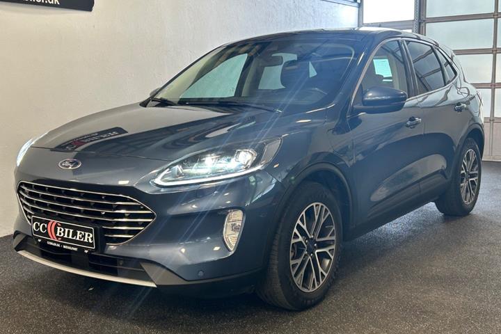 Blå Ford Kuga fra 2021