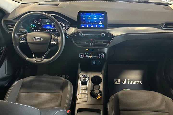Blå Ford Kuga fra 2021