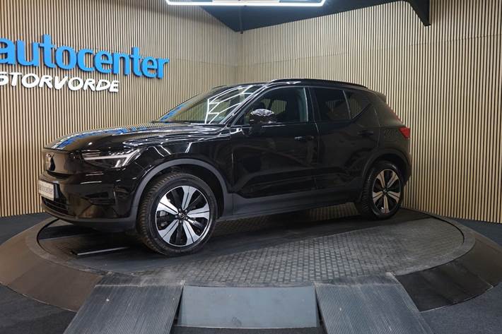 Sort Volvo XC40 fra 2023
