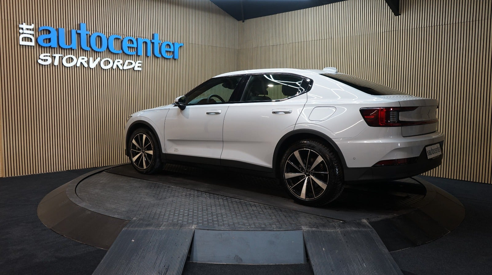 Hvid Polestar 2 fra 2022