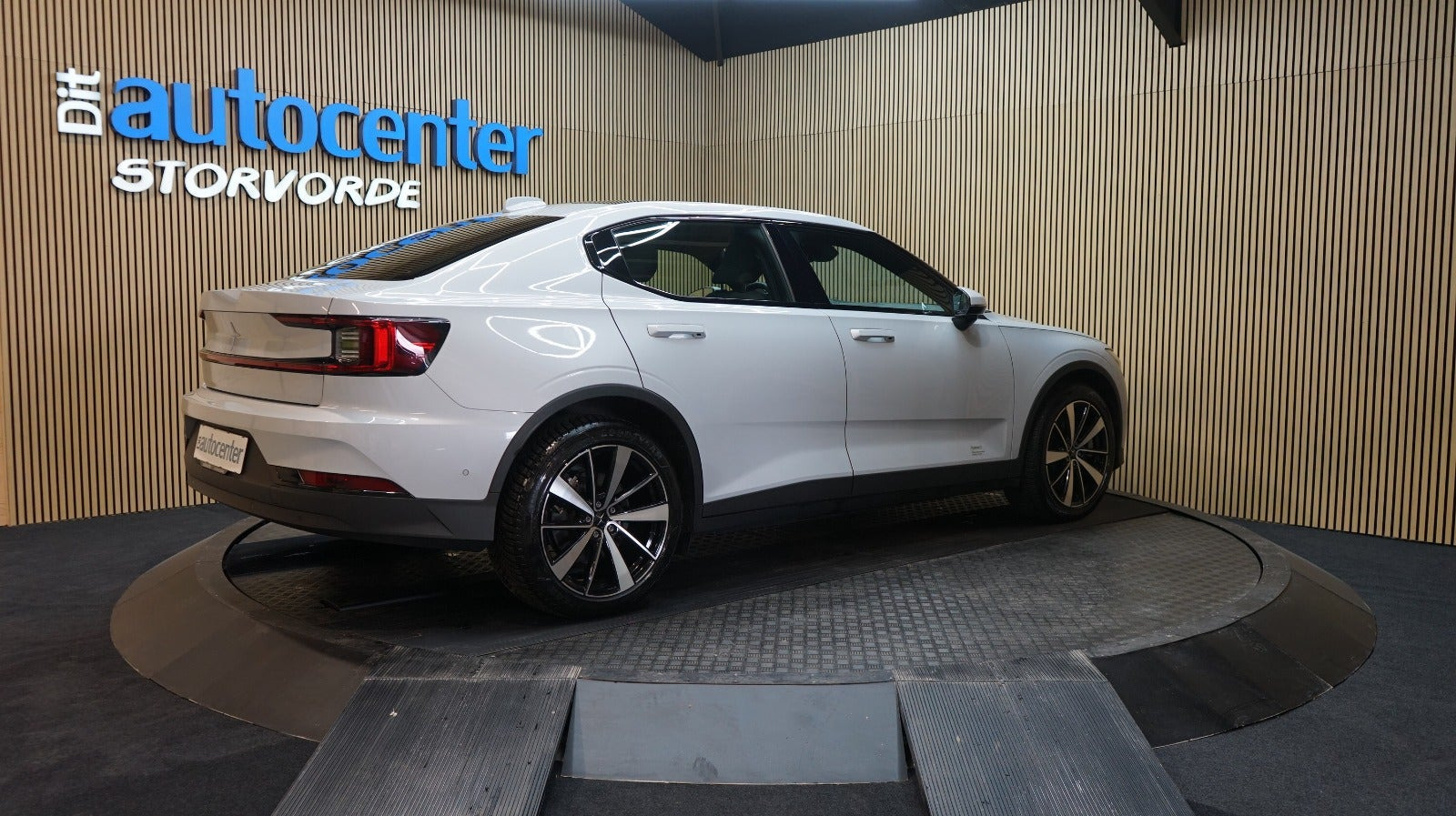 Hvid Polestar 2 fra 2022