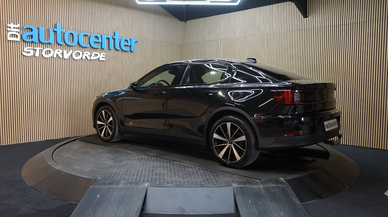 Sort Polestar 2 fra 2022