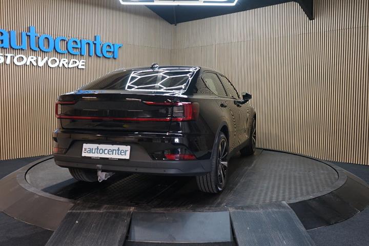 Sort Polestar 2 fra 2022