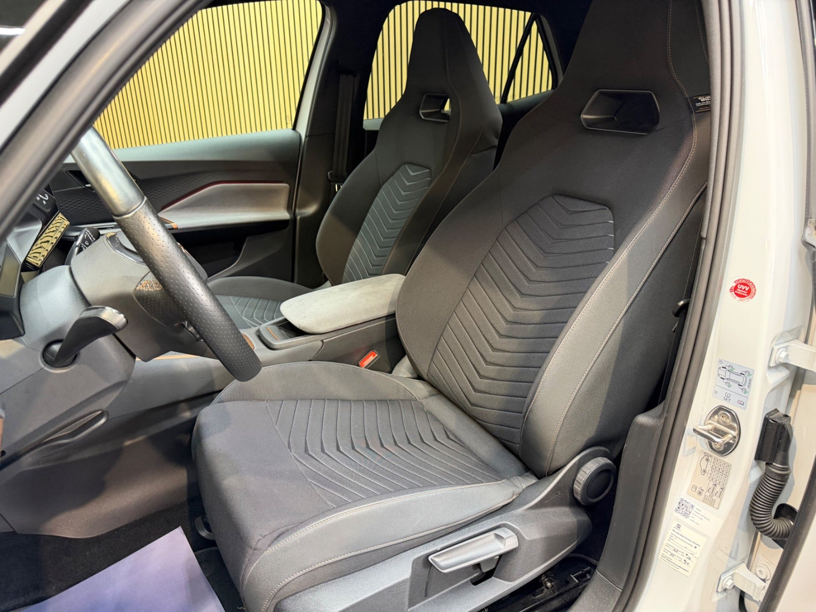 Hvid Cupra Born fra 2023
