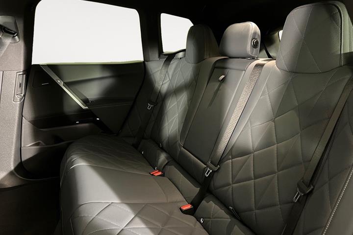 Sort BMW iX fra 2024