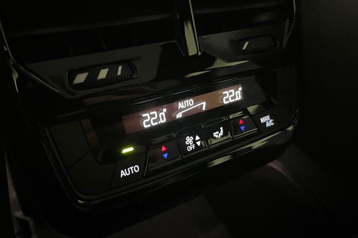 Sort BMW iX fra 2024