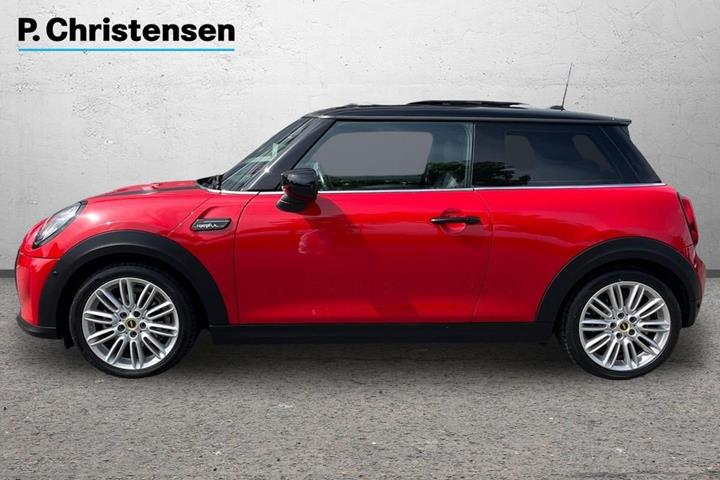 Rød Mini Cooper SE fra 2022