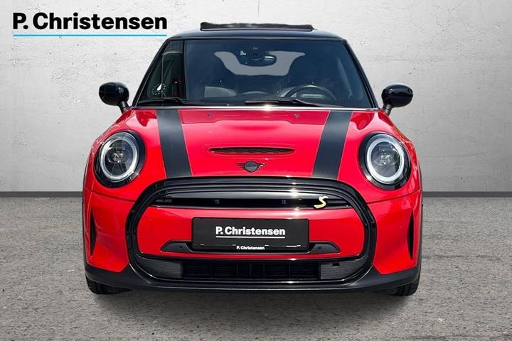 Rød Mini Cooper SE fra 2022