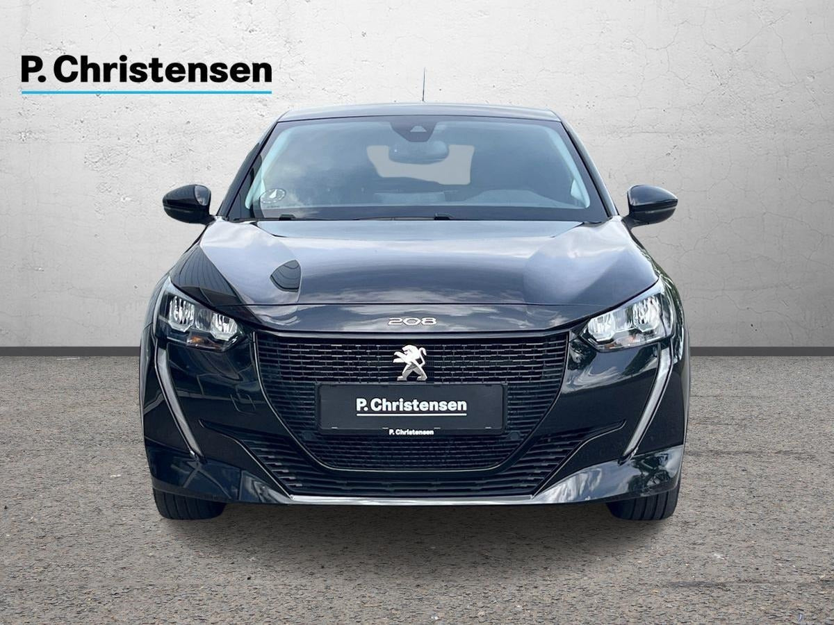 Sort Peugeot e-208 fra 2023