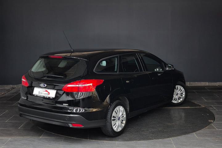 Sort Ford Focus fra 2016