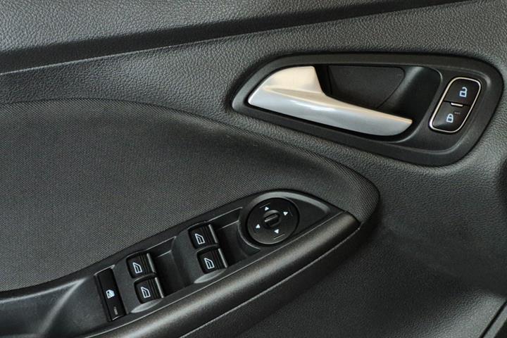 Sort Ford Focus fra 2016