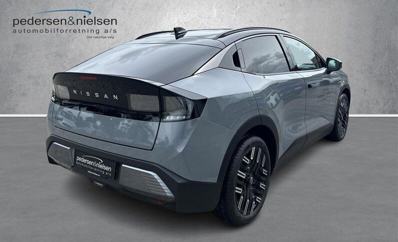 Sort Nissan Leaf fra 2026