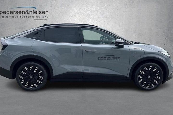 Sort Nissan Leaf fra 2026