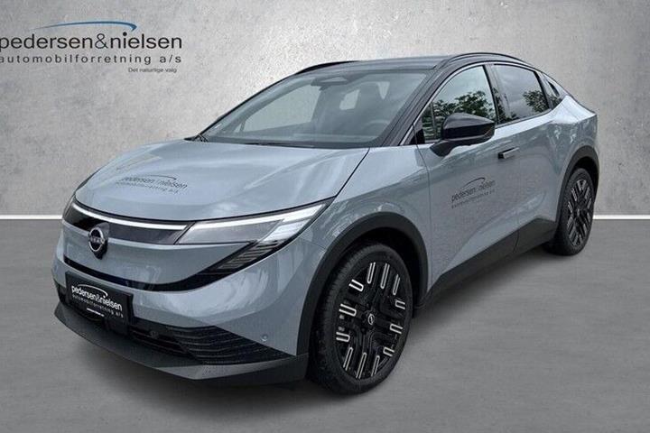 Sort Nissan Leaf fra 2026