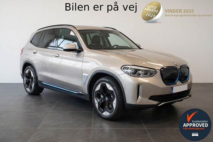 Beige BMW iX3 fra 2021