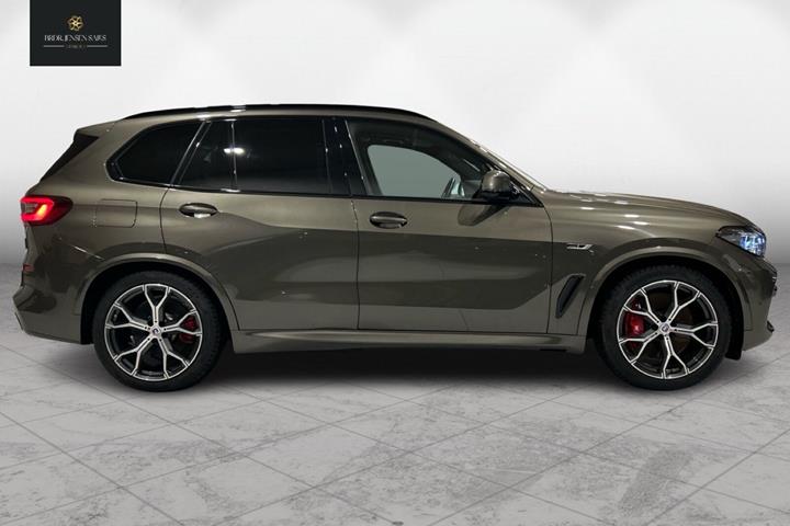 Bronze BMW X5 fra 2022