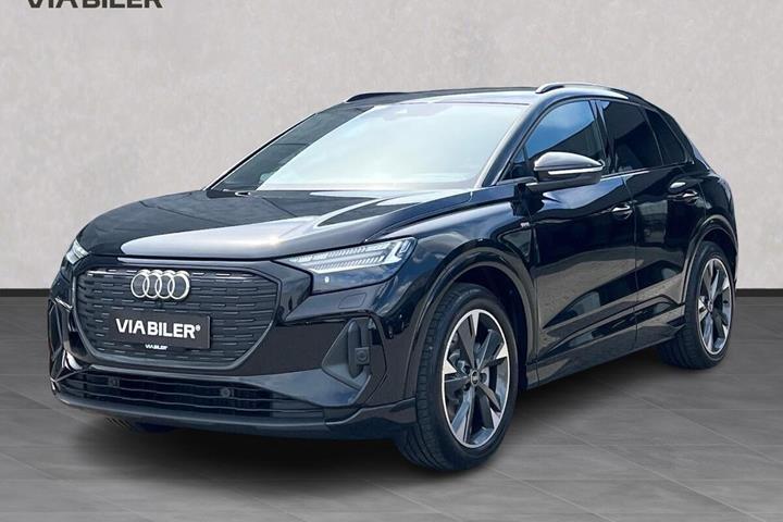 Sort Audi Q4 fra 2026 set udefra