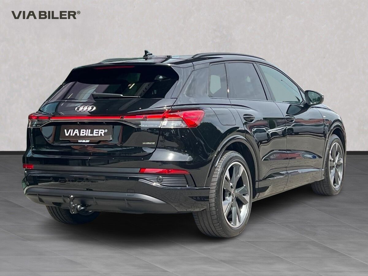 Sort Audi Q4 fra 2026