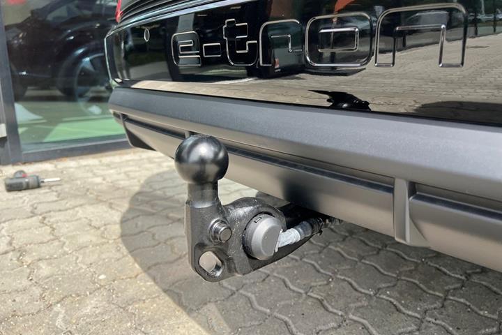 Sort Audi Q4 fra 2026