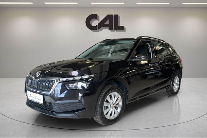 Sort Skoda Kamiq fra 2022 set udefra