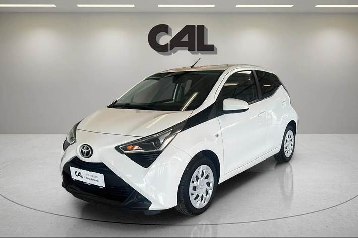 Hvid Toyota Aygo fra 2019