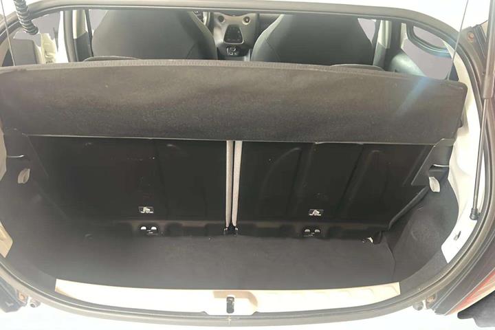 Hvid Toyota Aygo fra 2019