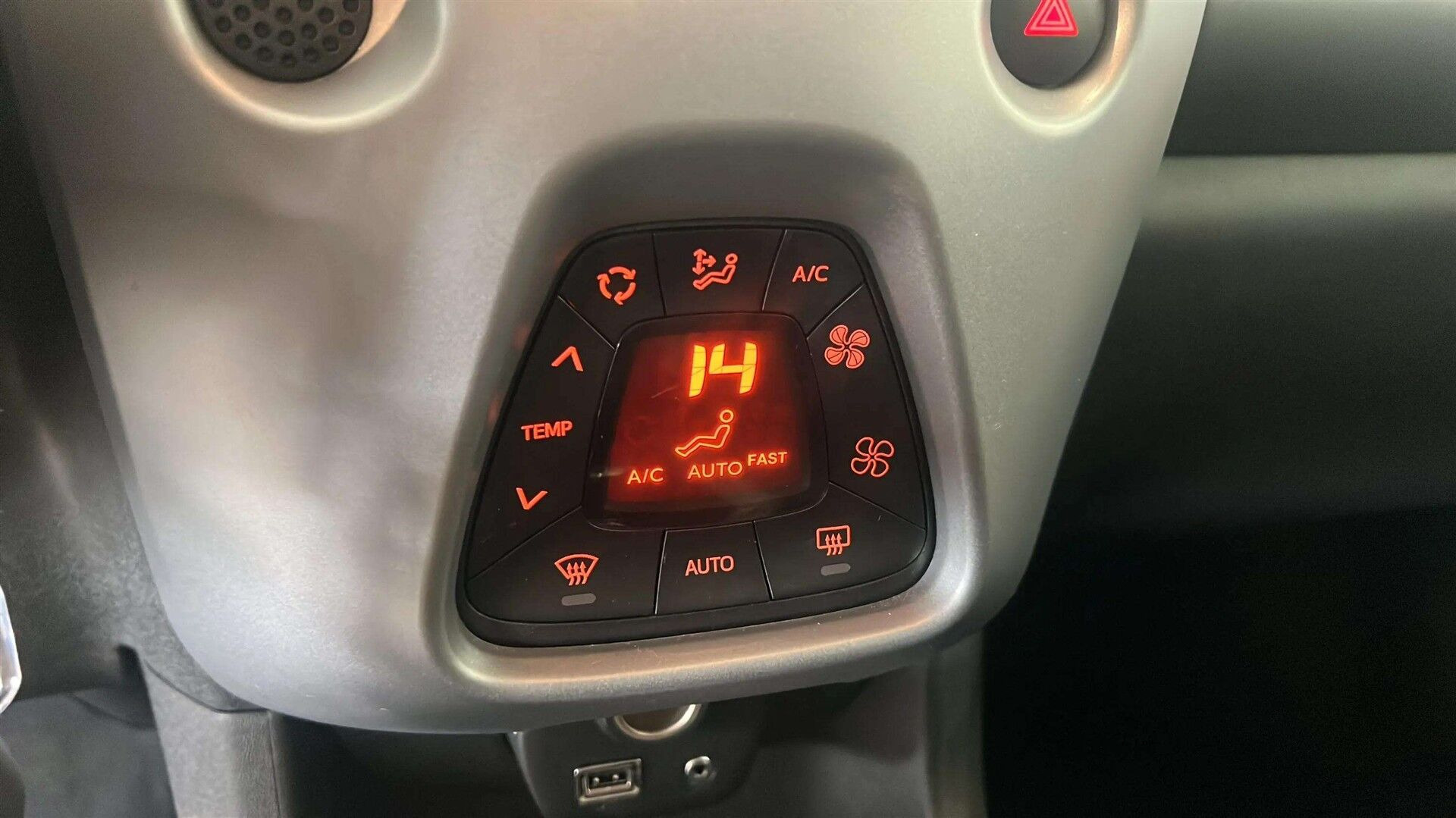 Hvid Toyota Aygo fra 2019