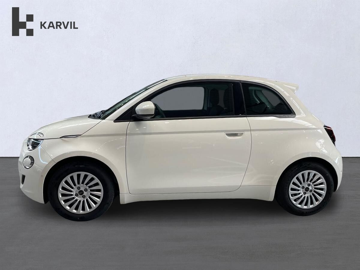 Hvid Fiat 500e fra 2022