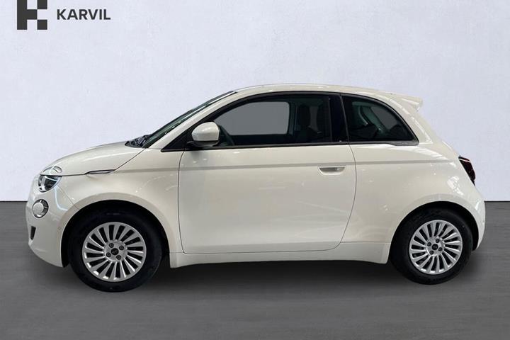 Hvid Fiat 500e fra 2022