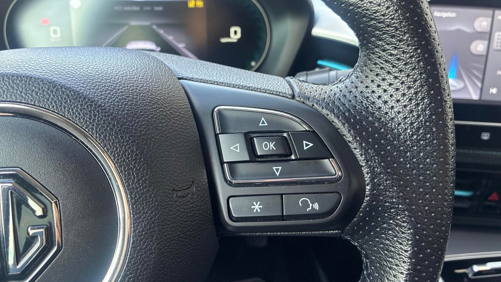 Sort MG MG5 fra 2023