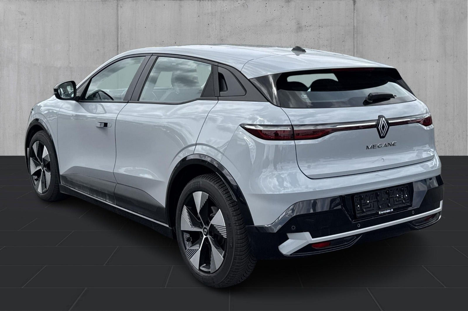 Grå Renault Megane E-Tech fra 2022