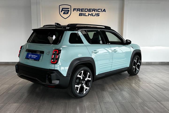 Blå Renault 4 E-Tech fra 2025