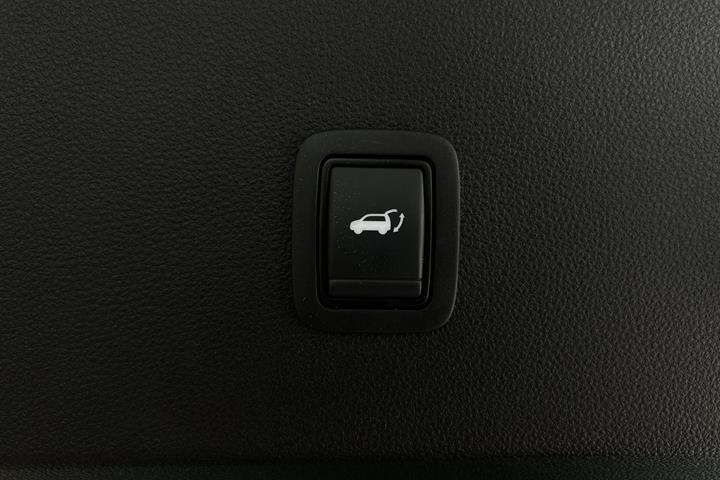 Blå Renault 4 E-Tech fra 2025