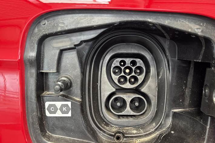 Rød Skoda Enyaq fra 2022