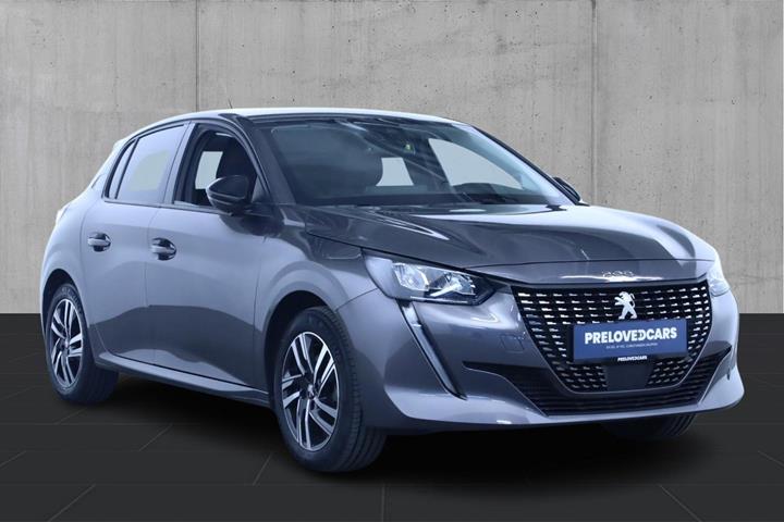 Grå Peugeot 208 fra 2023