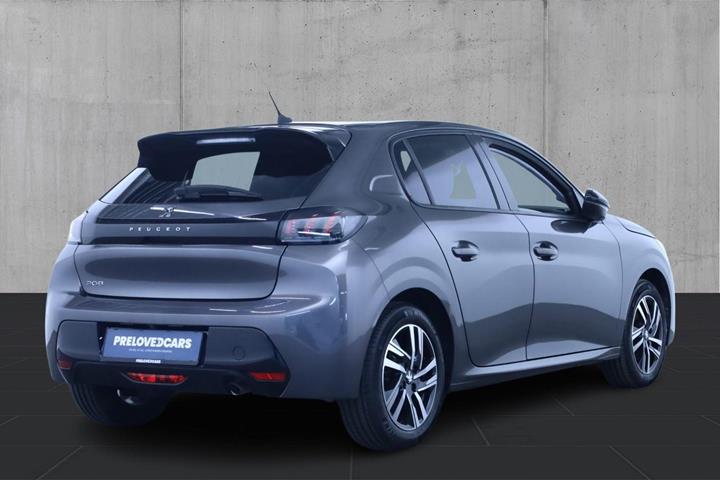 Grå Peugeot 208 fra 2023