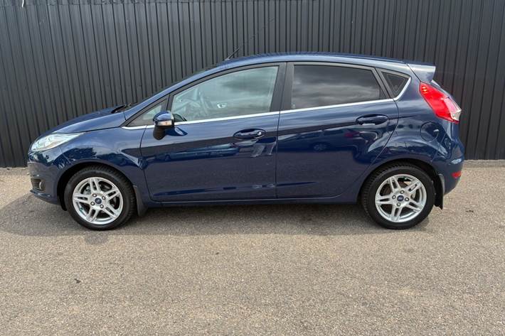 undefined Ford Fiesta fra 2014