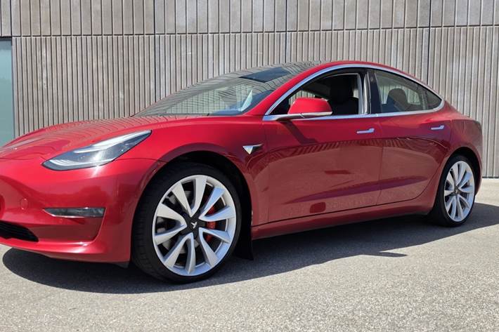 undefined Tesla Model 3 fra 2019