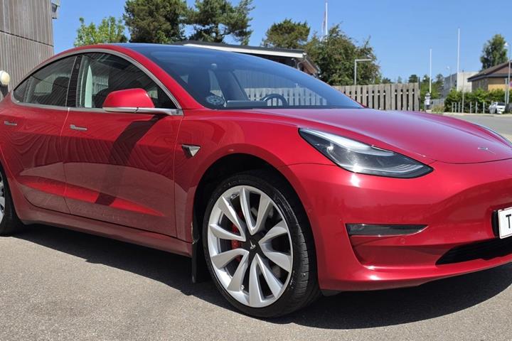 undefined Tesla Model 3 fra 2019