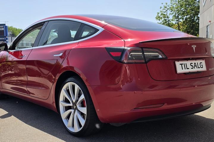 undefined Tesla Model 3 fra 2019