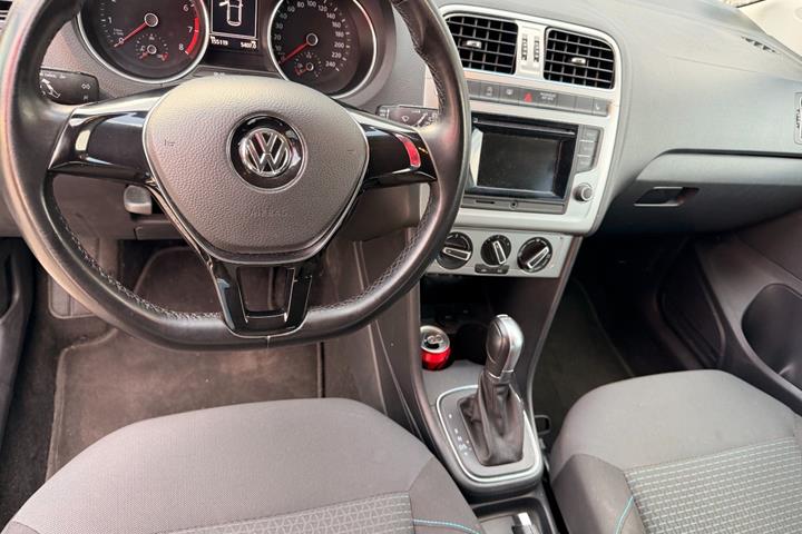 Sort VW Polo fra 2016