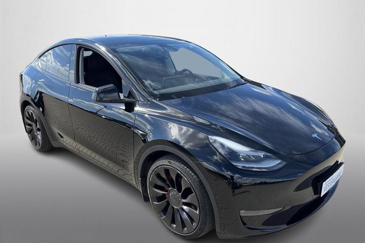 Sort Tesla Model Y fra 2022