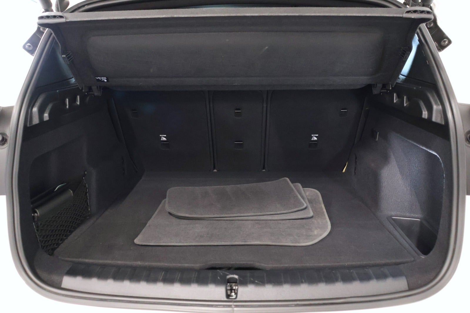 Hvid BMW iX1 fra 2023