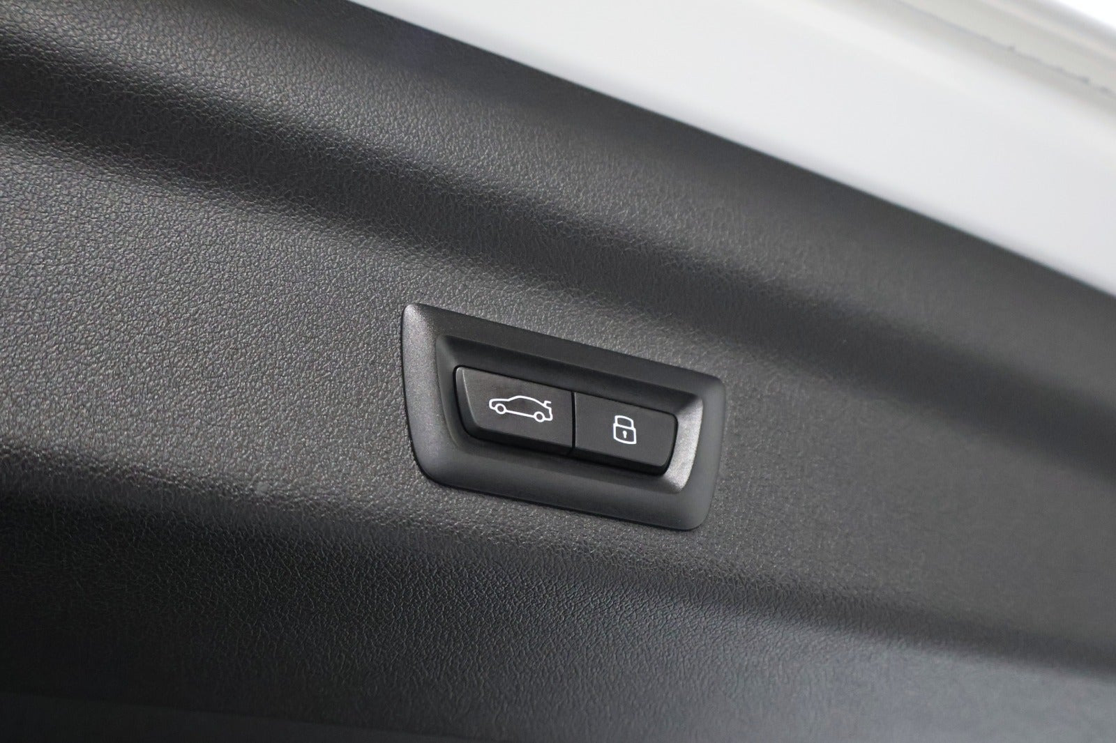 Hvid BMW iX1 fra 2023